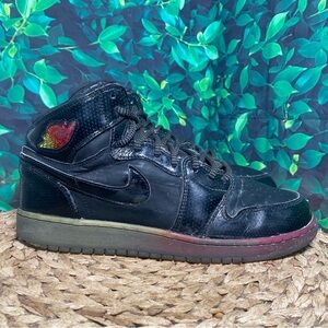 Jordan 1 fuchsia black